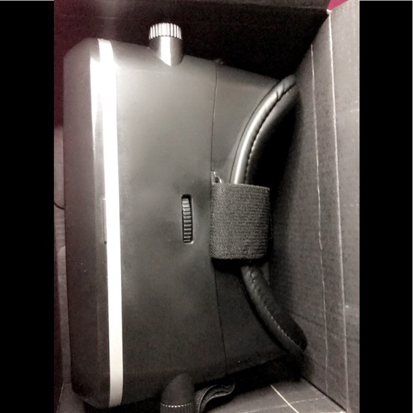 VR SETS 🤍. - Picture 2 of 3